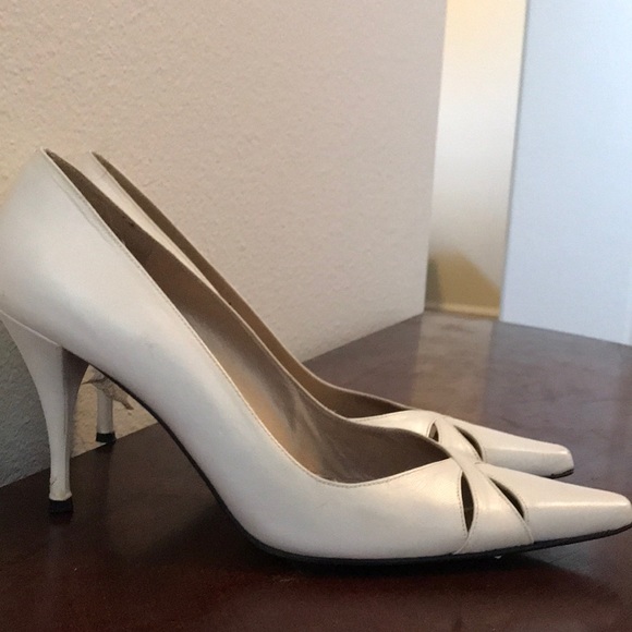 Stuart Weitzman heels - Picture 3 of 6